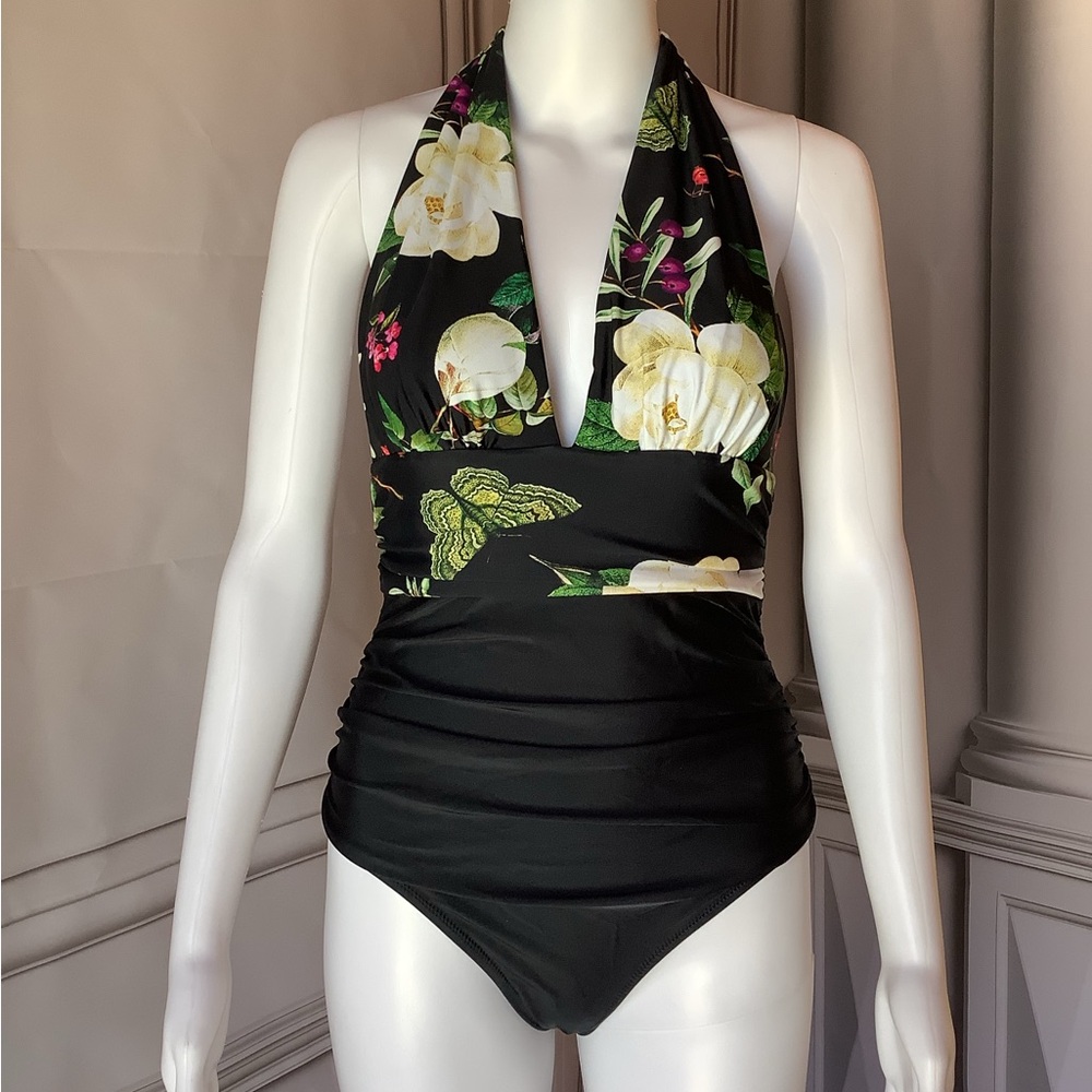 **CUPSHE** Women's One Piece Swimsuit S